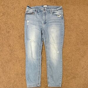Classic Light Blue Skinny Jeans
